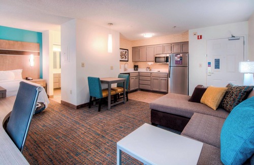 Landfall Hotel | Residence Inn by Marriott Wilmington Landfall