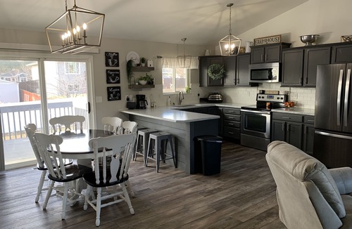 Summerset House | Residential Summerset Property with Peloton Bike + Home Gym!