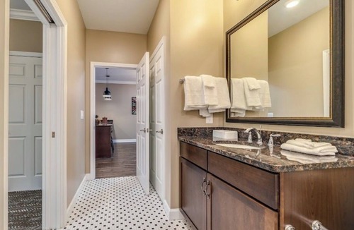 Williamsburg Resort | Resort with 2 bedrooms and AC in lovely Williamsburg