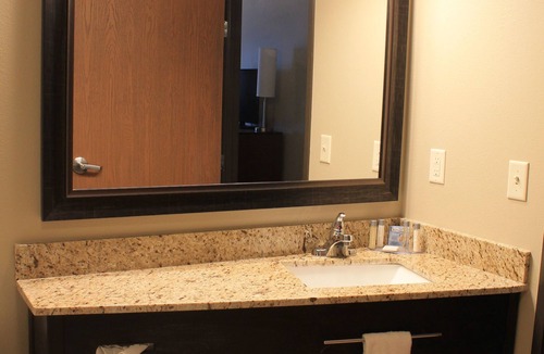 Emmetsburg Hotel | Reston Lodge & Suites