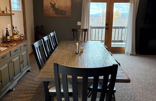 Errol House | Riders welcome! Gorgeous 3-bedroom house with WiFi in Errol