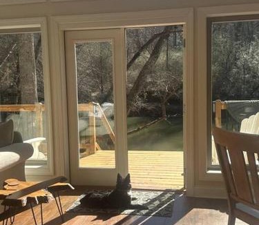 Dahlonega Ski Chalet | River Edge Chalet