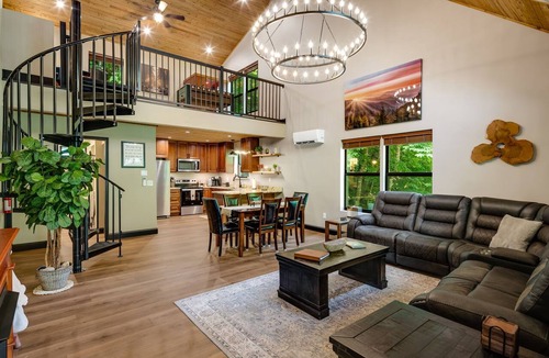 Canton Cabin | Riverfront Cabin, Sauna, Game Room, Fire-pit, Fishing, Pet Friendly, Sleeps 8