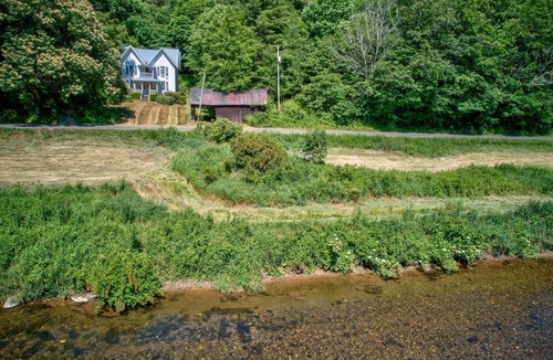 Todd House | Riverfront Historic McGuire Mountain House