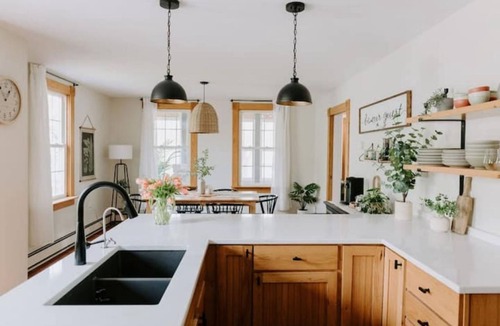 Taylors Falls House | Riverside Historic Home near Downtown, Wineries, Hiking