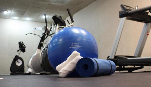 Marshalltown Hotel | Rock Island Inn & Suites Marshalltown