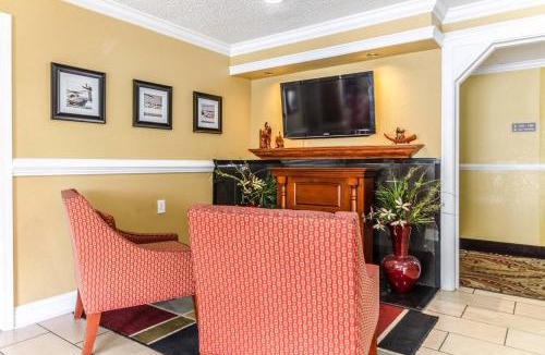 Jacksonville Hotel | Rodeway Inn & Suites Jacksonville near Camp Lejeune