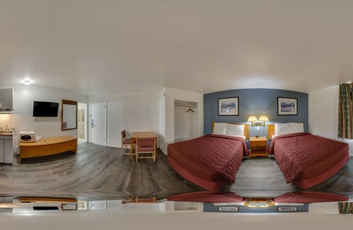 Sidney Hotel | Rodeway Inn & Suites Sidney Historic Downtown I-80