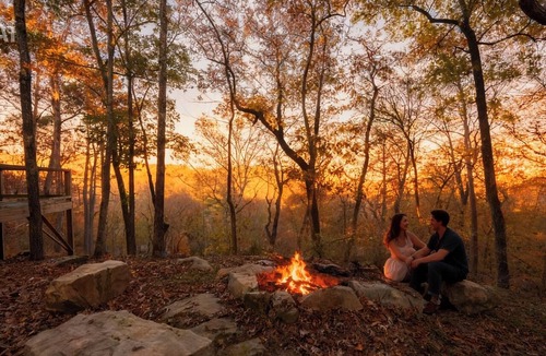Albertville Cabin | Romantic Cliffside Retreat Private Hot Tub Creek Views Outdoor Shower