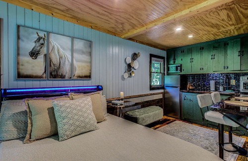 Sugar Grove Cabin | Romantic Farm-Stay Cabin with Petting Zoo & Hot Tub near Boone, NC