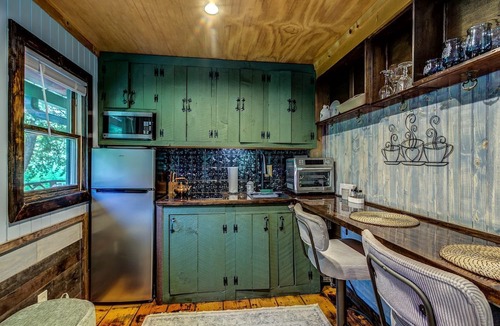 Sugar Grove Cabin | Romantic Farm-Stay Cabin with Petting Zoo & Hot Tub near Boone, NC