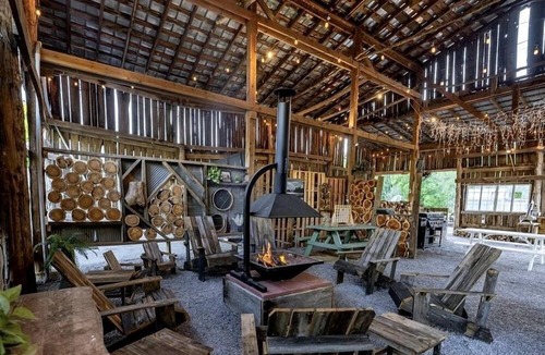 Newport Cabin | Romantic Tiny House Retreat with Farm Views & Firepit in Newport, Tennessee