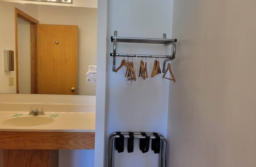 Cresco House | Room 20 At The Cresco Motel
