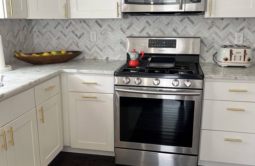 Highlands Bed & Breakfast | Room in a beautiful bed and breakfast located in a Quaint Beach town