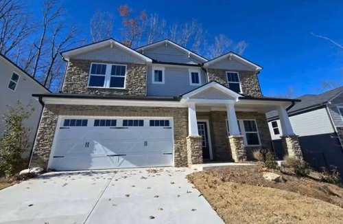 Dawsonville House | Room with KING SIZE Bed+Full Washroom-Dawsonville