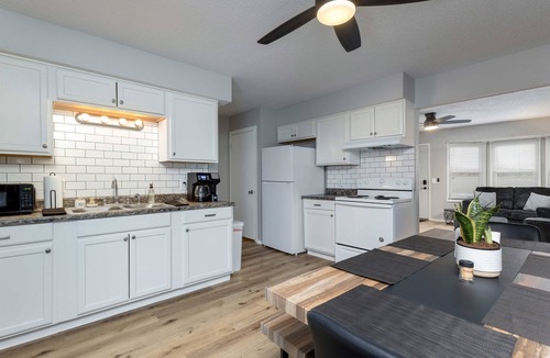 Quad Cities House | Roomy 4BR/2.5BA Home, Arcade & Deck in Davenport