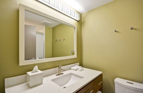 Rock Hill Hotel | Roomy Studio Near Miracle Park – Perfect for Group Outings | Near Carowinds Park