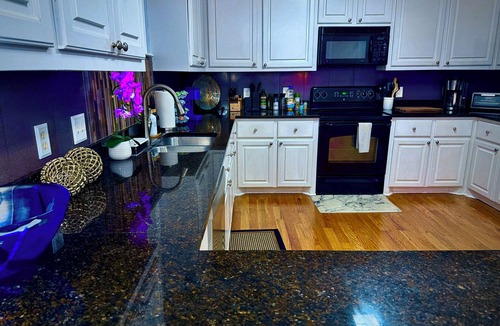 Rosewood House | Rosewood Bungalow: Modern Luxury Amenities, High-End Design and Oasis Back Deck