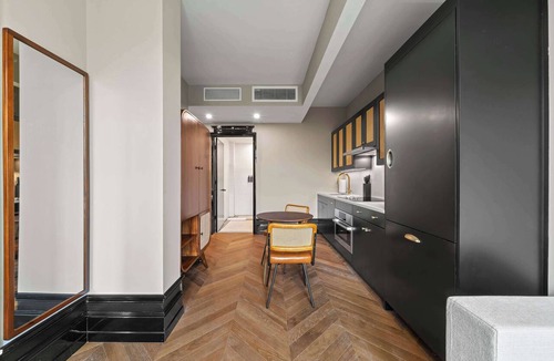 Bowery Condo | Rove Travel | Freeman 403 | Condo w/Amenities