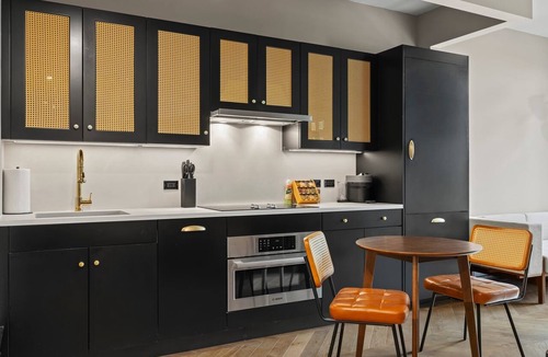 Bowery Condo | Rove Travel | Freeman 403 | Condo w/Amenities