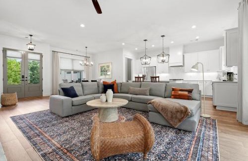 Tate House | Roxies Retreat