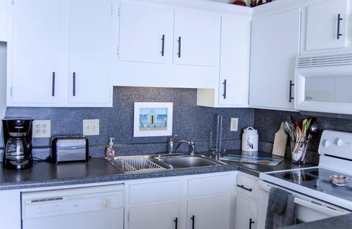 Garden City Condo | Royal Gardens Ocean Front #1014