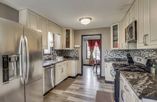 Capron House | Rural Family Retreat w/Deck & Yard in Capron!