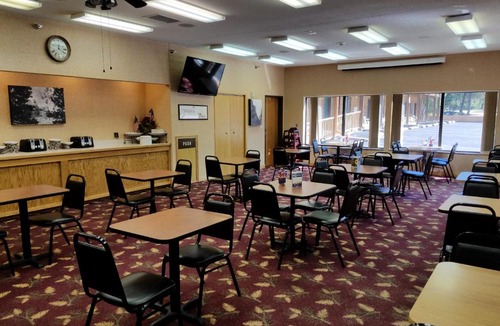 Keystone Hotel | Rushmore Express & Suites