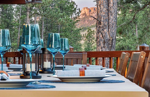 Keystone Cabin | Rushmore Retreat - View of Mt Rushmore + Hot Tub + Game Room