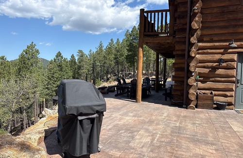 Keystone House | Rushmore View Retreat