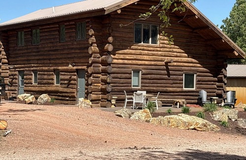 Keystone House | Rushmore View Retreat
