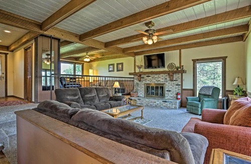 Colonial Pine Hills House | Rustic Black Hills Retreat w/Expansive Views