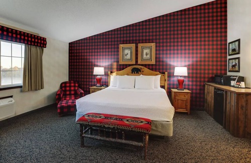 St. Joseph Hotel | Rustic Charm Meets Modern Comfort near Pony Express Museum
