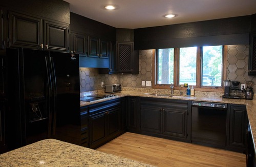 Spearfish House | Rustic Ranch in Downtown Spearfish