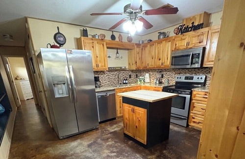 Morrilton House | Rustic River Valley House