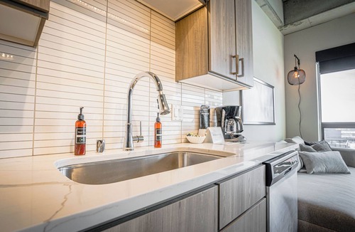 Warehouse District Apartment | Sable 801 - Alcove