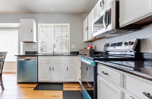 Centennial House | Sagewood Suite | Centennial Colorado