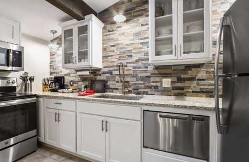 Fontana Condo | Sail Away @ Abbey Springs |Golf Cart |Golf Course |Wooded View |Wraparound Deck |Pool |Tennis |Beach