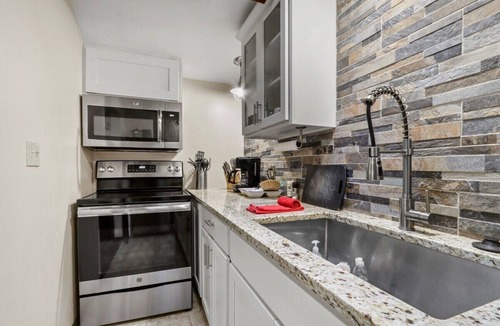 Fontana Condo | Sail Away @ Abbey Springs |Golf Cart |Golf Course |Wooded View |Wraparound Deck |Pool |Tennis |Beach