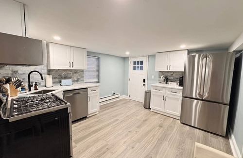 Ventnor City Apartment | Sandy Bottom | 2bd/1bt | 4 min walk to beach