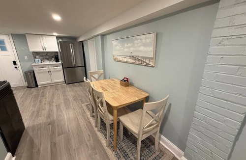 Ventnor City Apartment | Sandy Bottom | 2bd/1bt | 4 min walk to beach