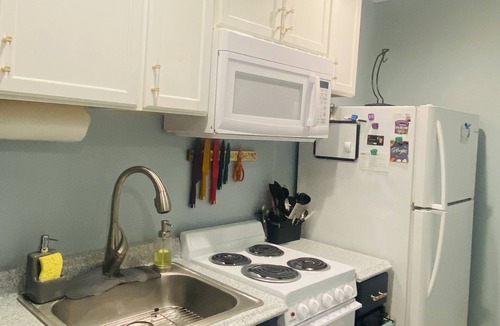 Kings Grant Apartment | Sandy Feet Cottage(Dog Friendly)