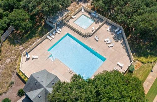 Corolla House | Sea Biscuit