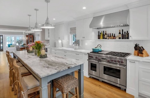 Sea Girt House | Sea Girt, New Jersey - Mermaid’s Enchanted Cottage- 5 Min walk to Beach