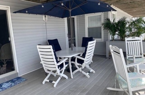 Sea Isle City Condo | Sea Isle is at its best in this Bright, Charming 2 bedroom, 1.5 bath Condo