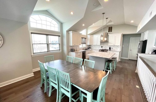 Townsend's Inlet House | SEA ISLE POOL - 6 Bedroom TownHouse with ELEVATOR/POOL in Townsends Inlet