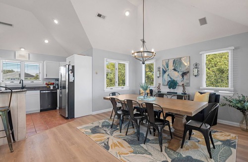 Monteray Shores House | Sea Pride: Pool | Hot Tub | TIki Bar | Volleyball