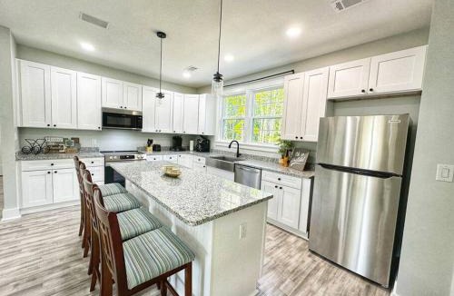 Dale House | Seabrook Coastal Cottage - Beaufort Parris Island