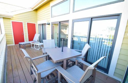 Heron Harbour Isle Apartment | Seascape Heron Harbour
