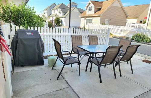 Atlantic City Villa | Seaside Serenity AC- newly updated Ocean View Home -3 bed 2 bath